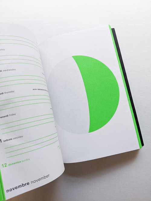 FUTURISMOON AGENDA 2023 - OFFICIAL DAILY PLANNER [LIMITED & COLLECTORS' EDITION]