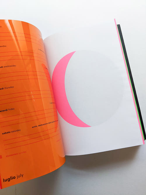 FUTURISMOON AGENDA 2023 - OFFICIAL DAILY PLANNER [LIMITED & COLLECTORS' EDITION]