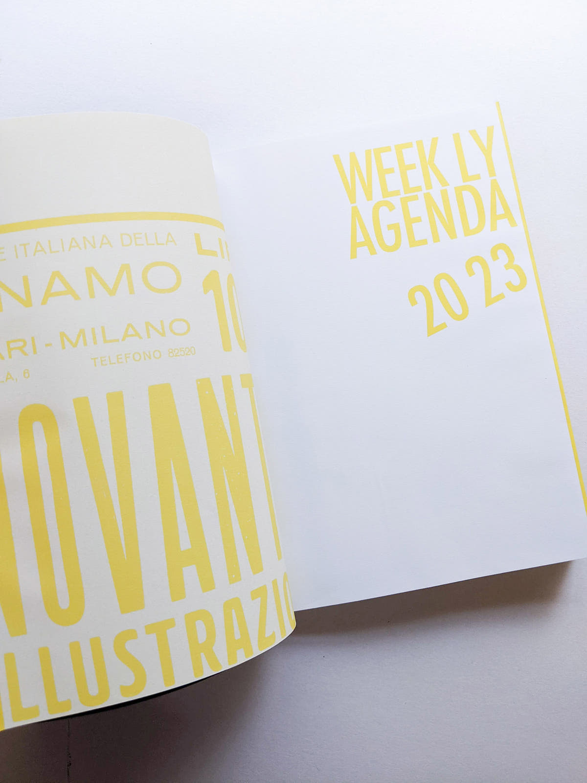 FUTURISMOON AGENDA 2023 - OFFICIAL DAILY PLANNER [LIMITED & COLLECTORS' EDITION]
