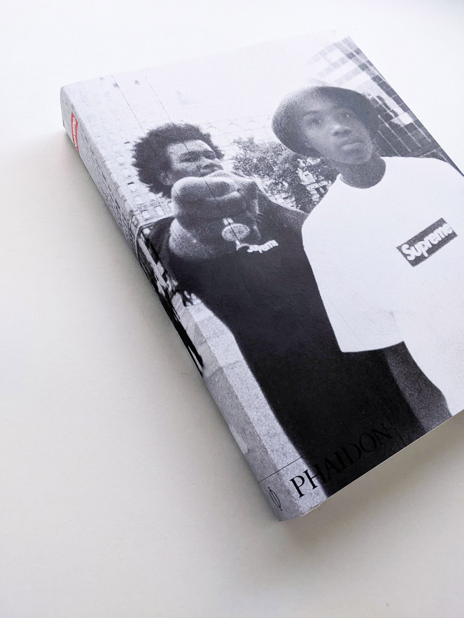 新作限定品新品 Supreme PHAIDON HARDCOVER BOOK vol.2 洋書