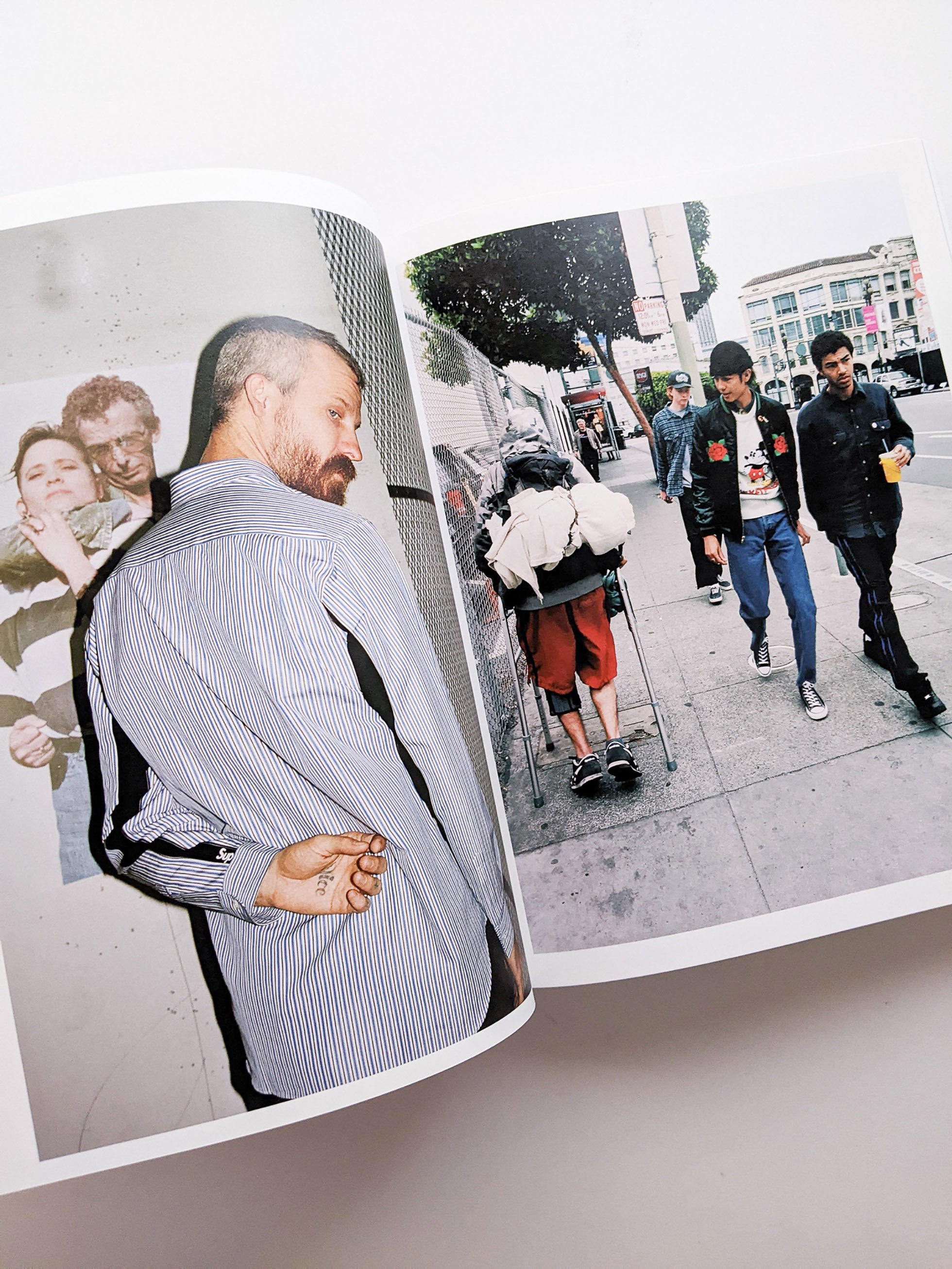 Supreme - 本屋青旗 Ao-Hata Bookstore