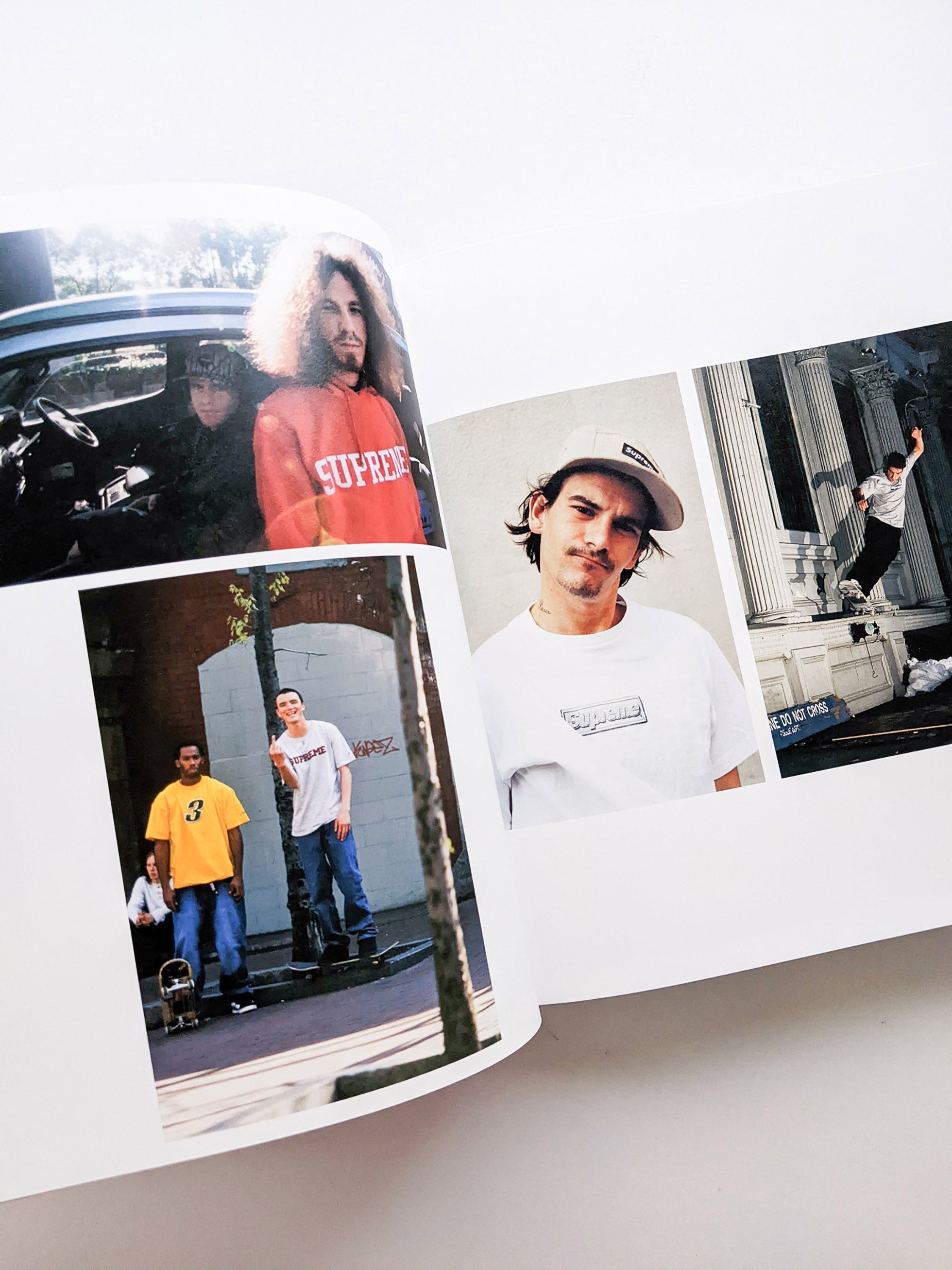 絶版‼️ Ari Marcopoulos 写真集 SUPREME Supreme - 本屋青旗 Ao-Hata Bookstore