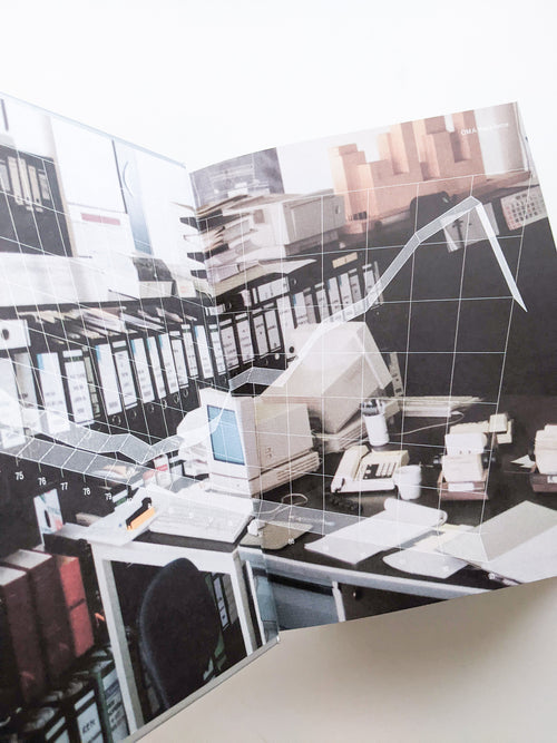 S, M, L, XL / Rem Koolhaas - 本 屋 青 旗 Ao-Hata Bookstore