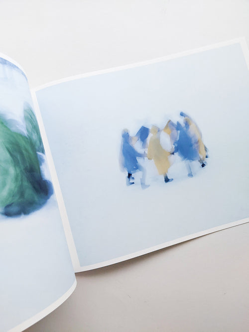 Assembly snow / Osamu Yokonami