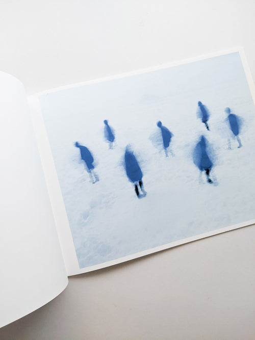 Assembly snow / Osamu Yokonami