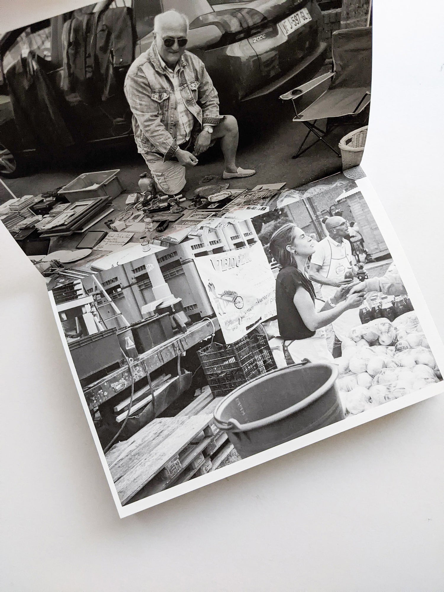 バナナジャムの瓶の蓋が開かなかったので、お母さんが別のバナナジャムに替えてくれて、お父さんに瓶の蓋を開けてもらって、みんなでクレープにバナナジャムをつけて食べました。 / 中山和也