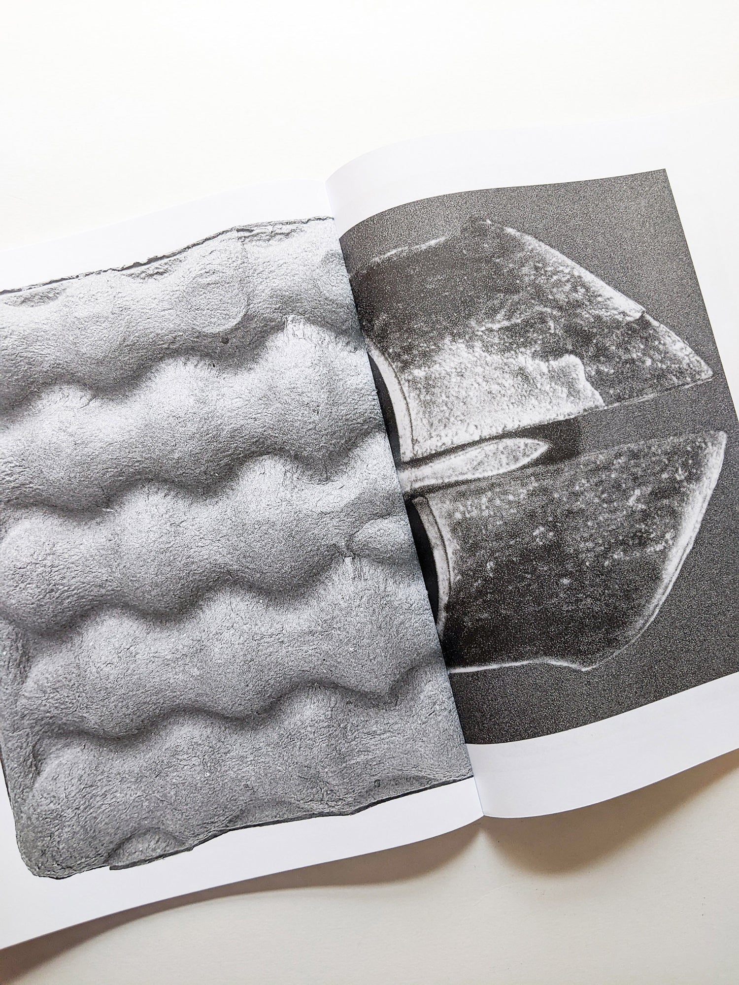 Exosphere / Batia Suter