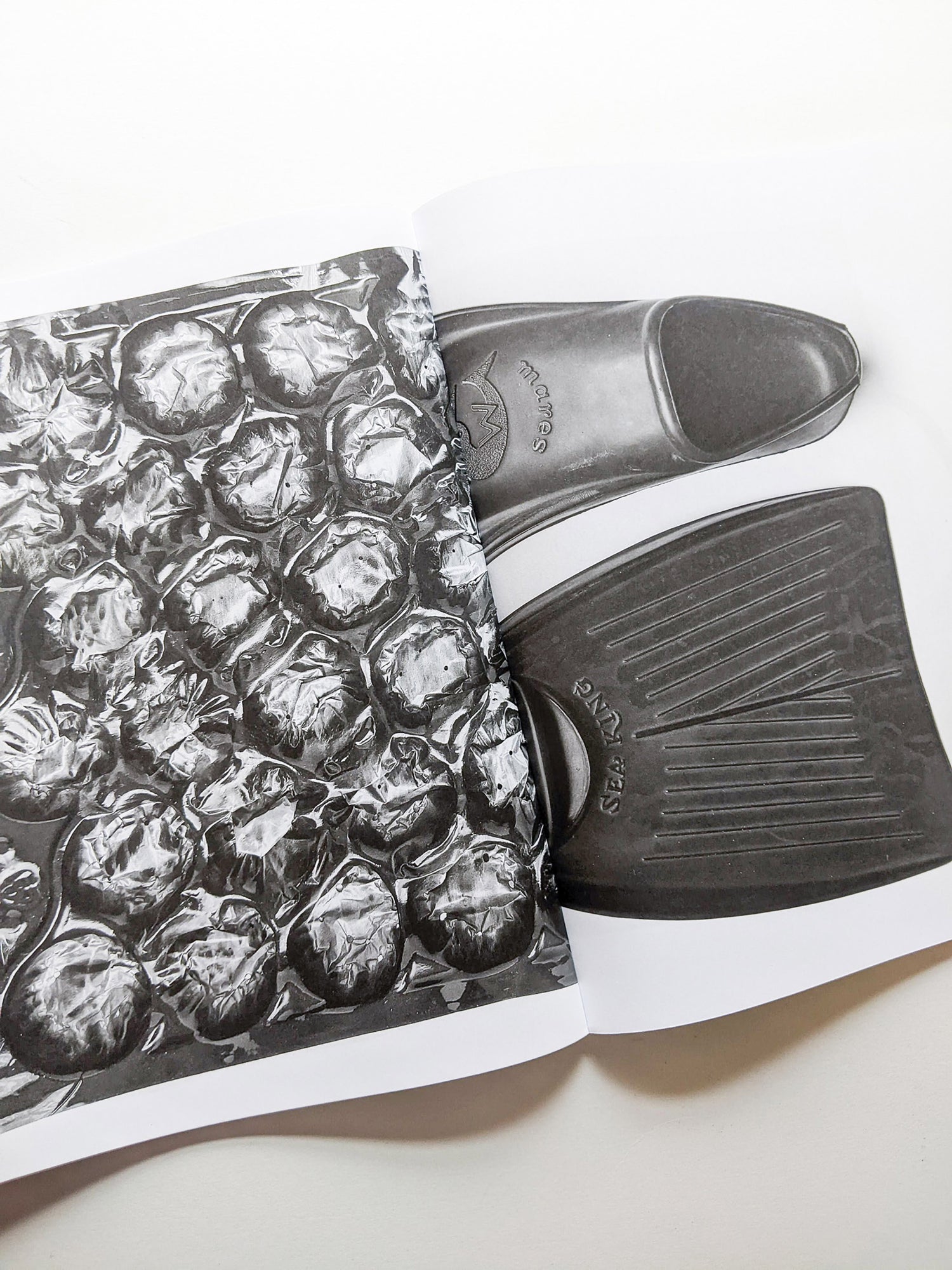 Exosphere / Batia Suter