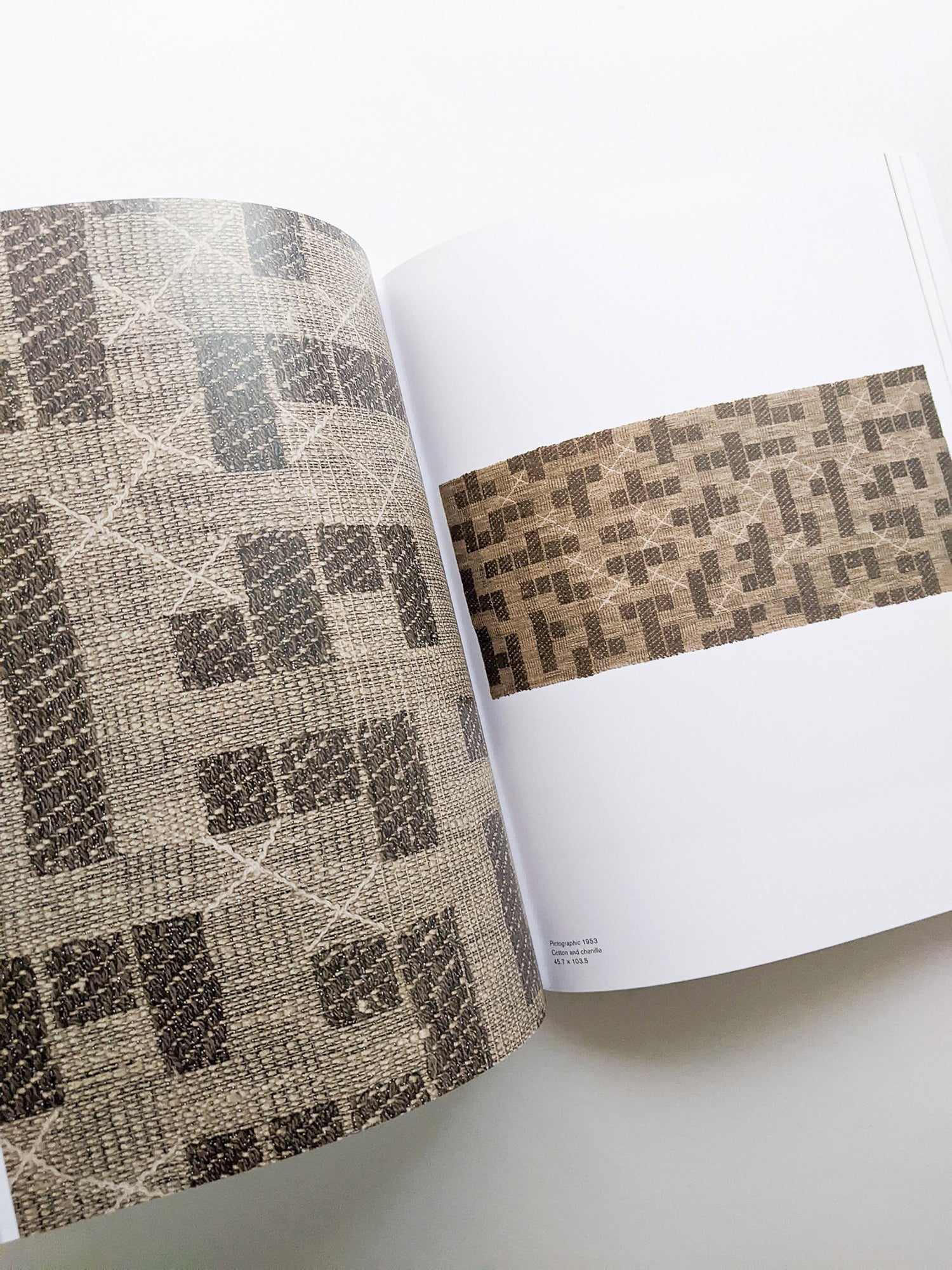 ANNI ALBERS / Anni Albers