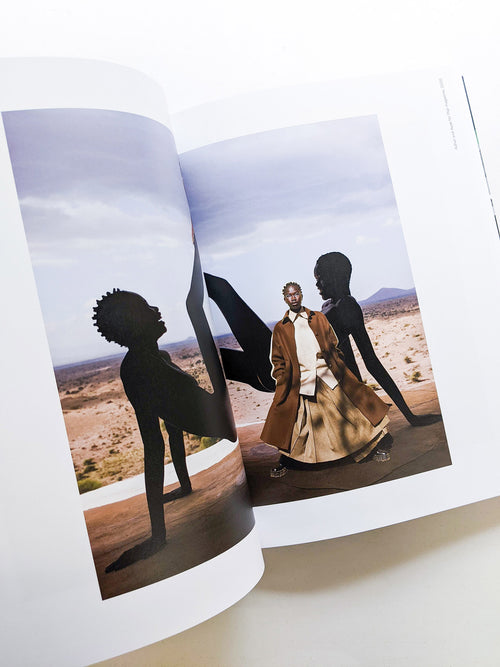 PHOSPHOR / Viviane Sassen