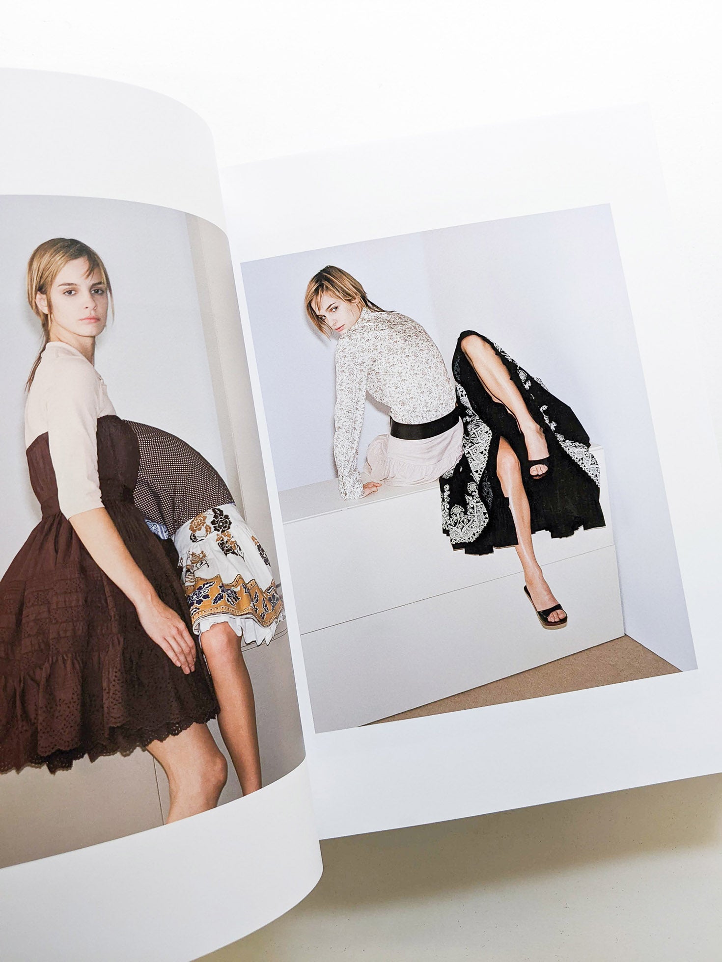 PHOSPHOR / Viviane Sassen