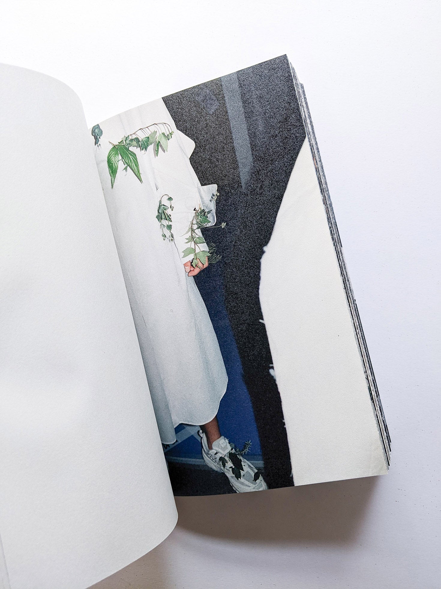 Backstage of kudos/soduk show Photographs By Fish Zhang