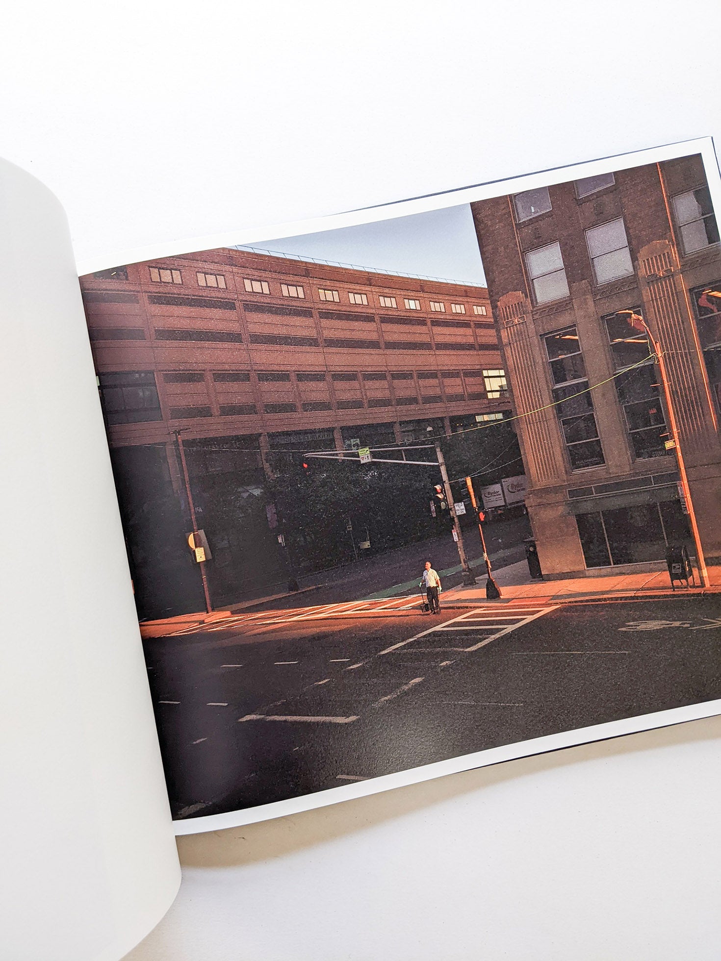 CROSS ROAD BLUES / Oli Kellett