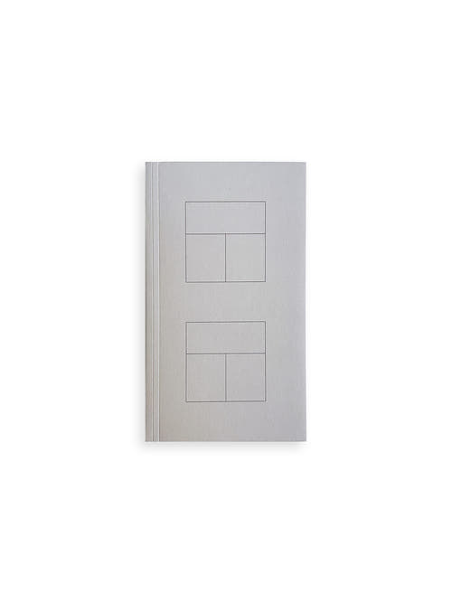 Three-color Combinations / Ruxandra Duru