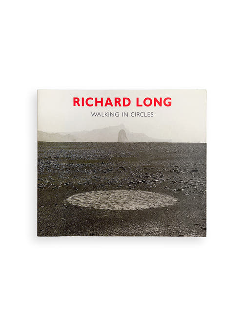 Walking in Circles / Richard Long
