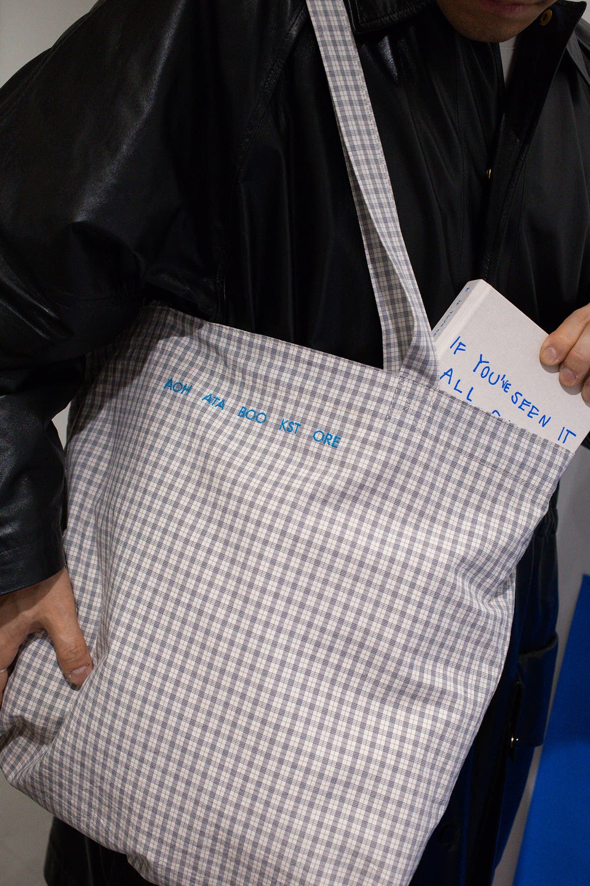 AOH Bag (Beige)