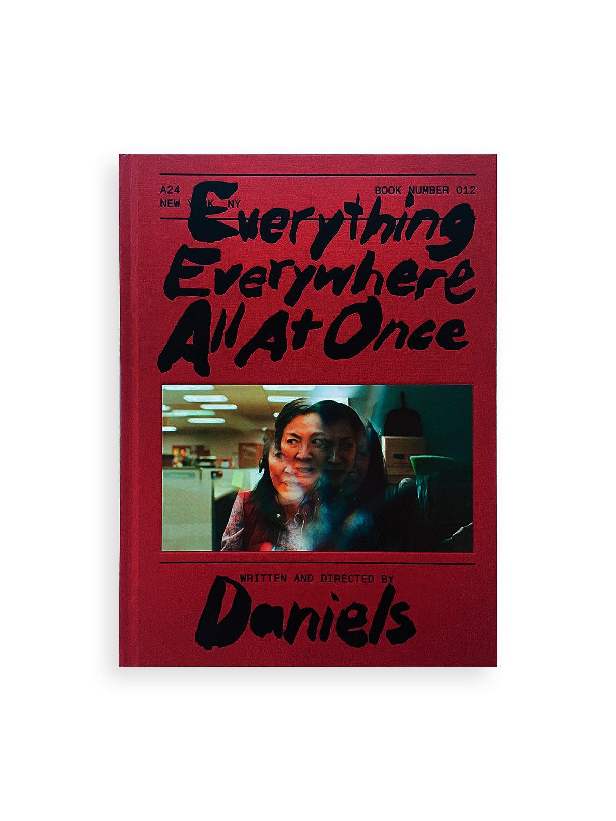 EVERYTHING EVERYWHERE ALL AT ONCE / Daniel Kwan & Daniel Scheinert